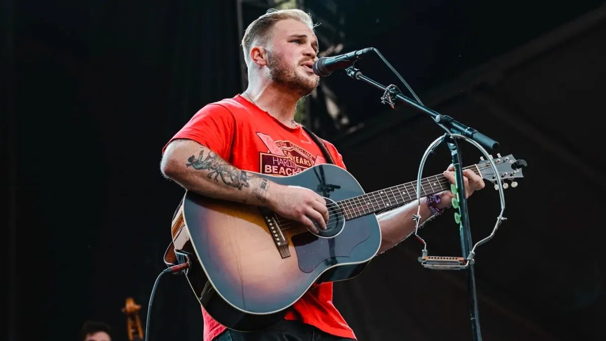 Zach Bryan Height: Unveiling the Life and Success of the Rising Country Star